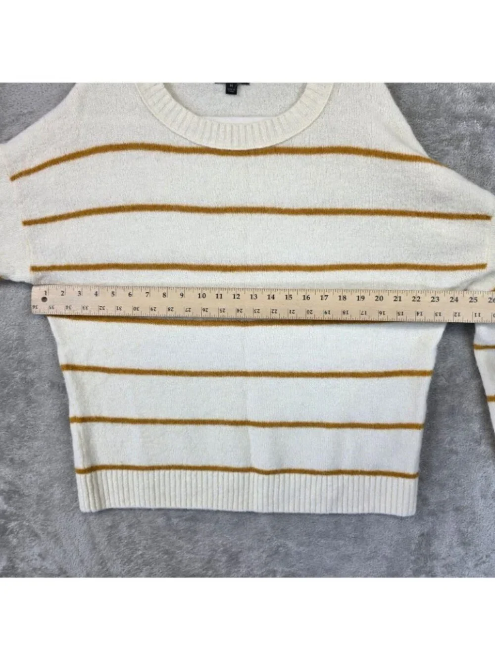 J Crew Sweater Womens M Cream Striped Soft Alpaca Crew Neck Long Sleeve Knit